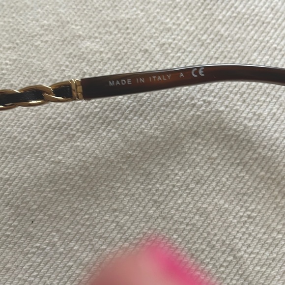 Chanel chain link tortoise sunglasses. 100% authentic - Picture 6 of 6